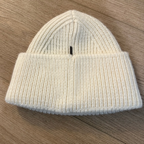 NWOT Goldbergh beanie - Picture 4 of 4